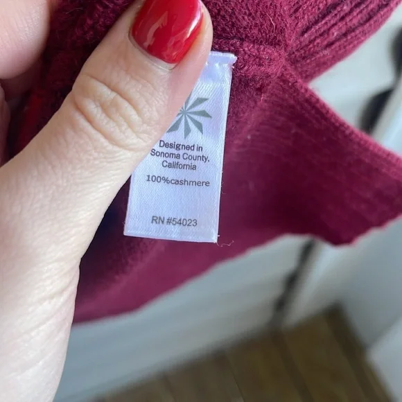 Athleta 100% cashmere lodge sweater chianti striped pullover cozy warm size XXS - Picture 4 of 9